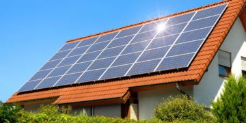 Thinking Of Going Solar? Here's What You Need to Know