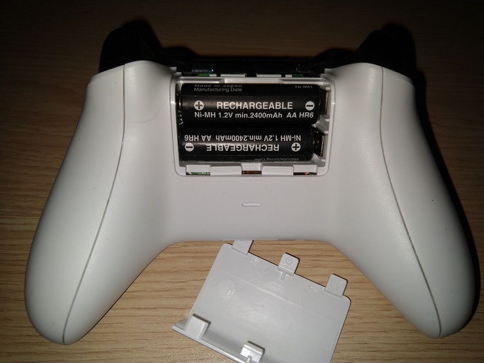 Xbox One controller battery replacement
